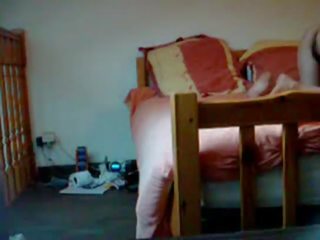 Ukryty kamera połowy mój włochate mama palcówka na łóżko