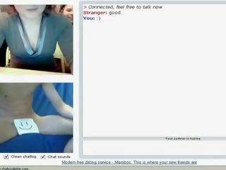 الملبس أنثى العاري ذكر الهاوي webcamming smiley وجه جونسون إلى ثلاثة