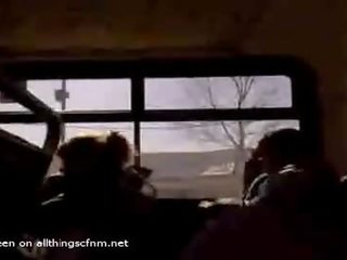 I vështirë në tent ndezje në the autobuz