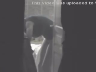 Tersembunyi spycam kamera dalam mandi persalinan