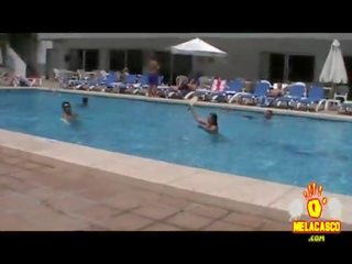 Locuras エン una piscina p&uacute;blica 2&ordm; melacasco.com